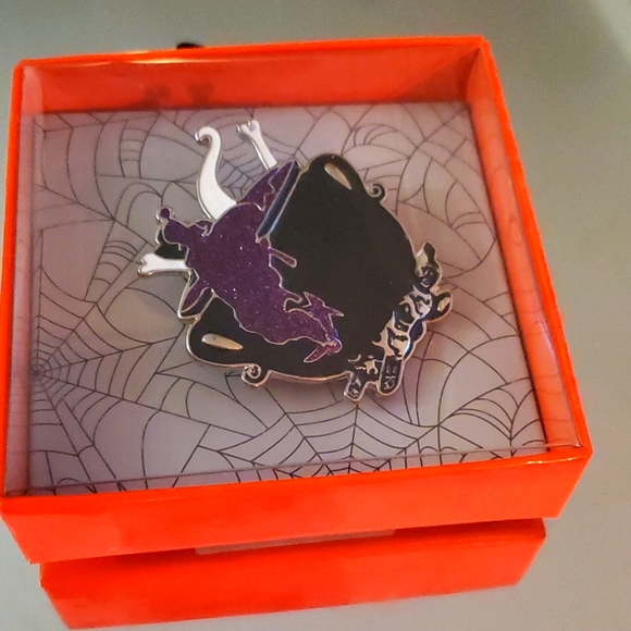 BRAND NEW 🏷JOE FRESH HALLOWEEN BROOCH - Picture 2 of 3